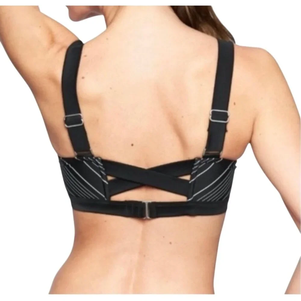Athleta Bikini Top 32D/DD Underwire Black White Chevron Striped Bra Sized Swim